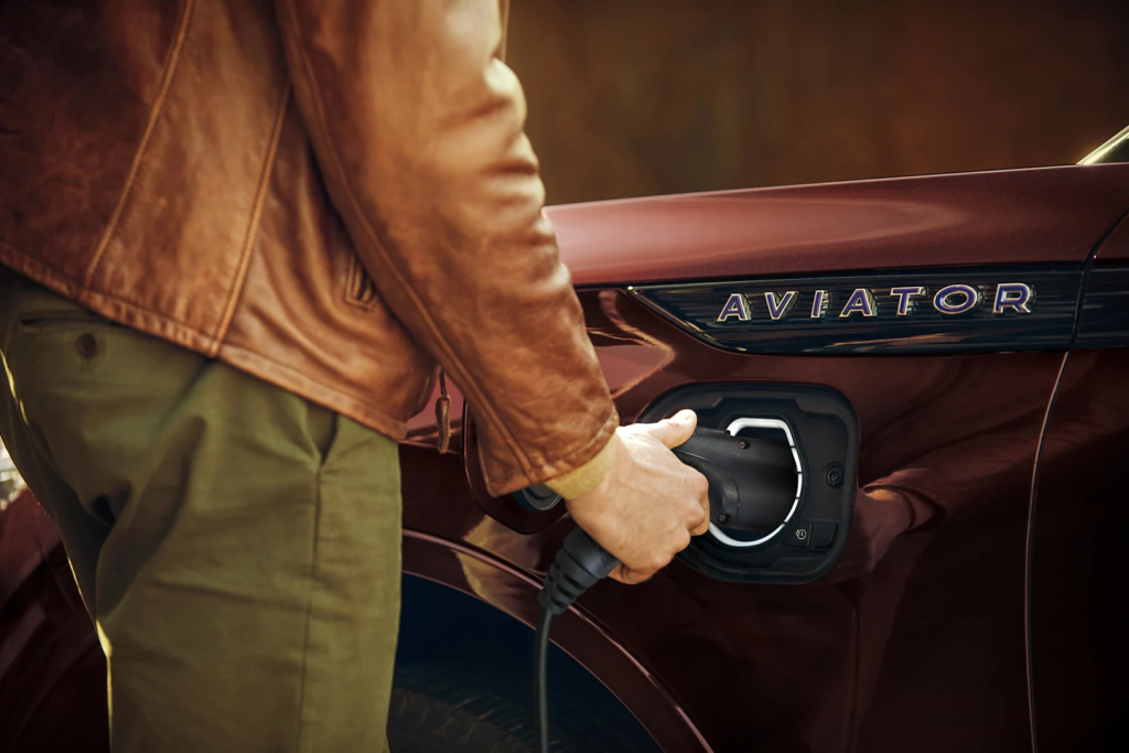 Lincoln Plug-In Hybrid SUVs Lincoln Aviator Plug-In Hybrid