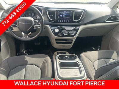 2020 Chrysler Pacifica Touring