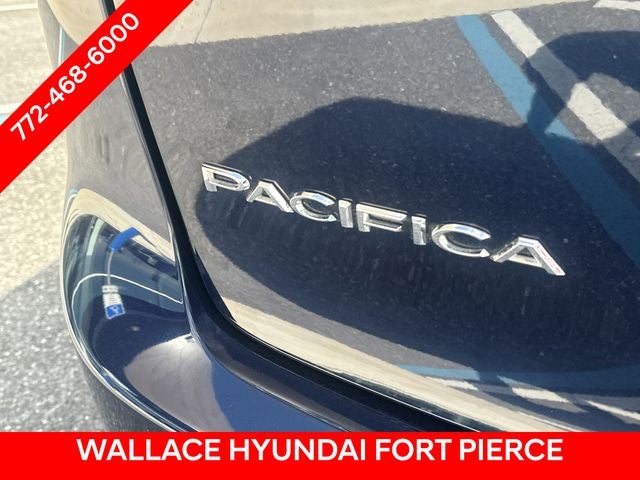2020 Chrysler Pacifica Touring