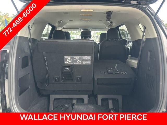 2022 Kia Carnival LXS