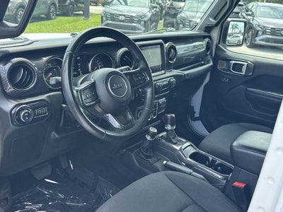 2022 Jeep Gladiator Willys