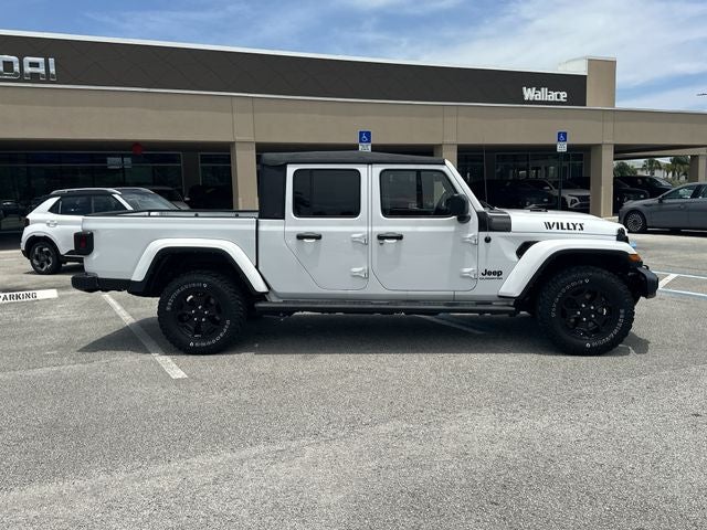 2022 Jeep Gladiator Willys