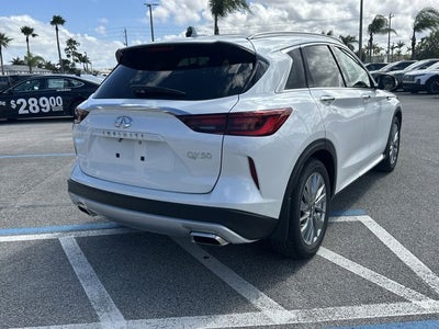 2023 INFINITI QX50 LUXE