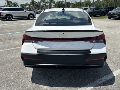 2025 Hyundai Elantra SEL Sport