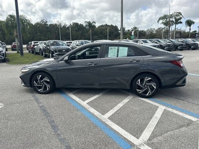 2024 Hyundai Elantra Hybrid Limited