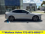 2023 Volvo S60 B5 Plus Dark Theme