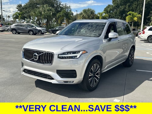 2022 Volvo XC90 T5 Momentum