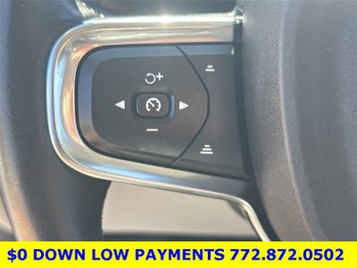 2021 Volvo XC40 Momentum