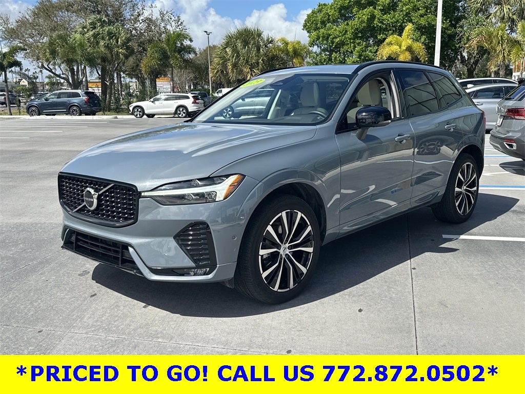 2023 Volvo XC60 B5 Plus Dark Theme