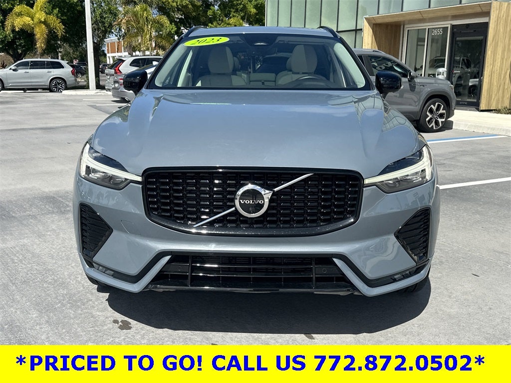 2023 Volvo XC60 B5 Plus Dark Theme