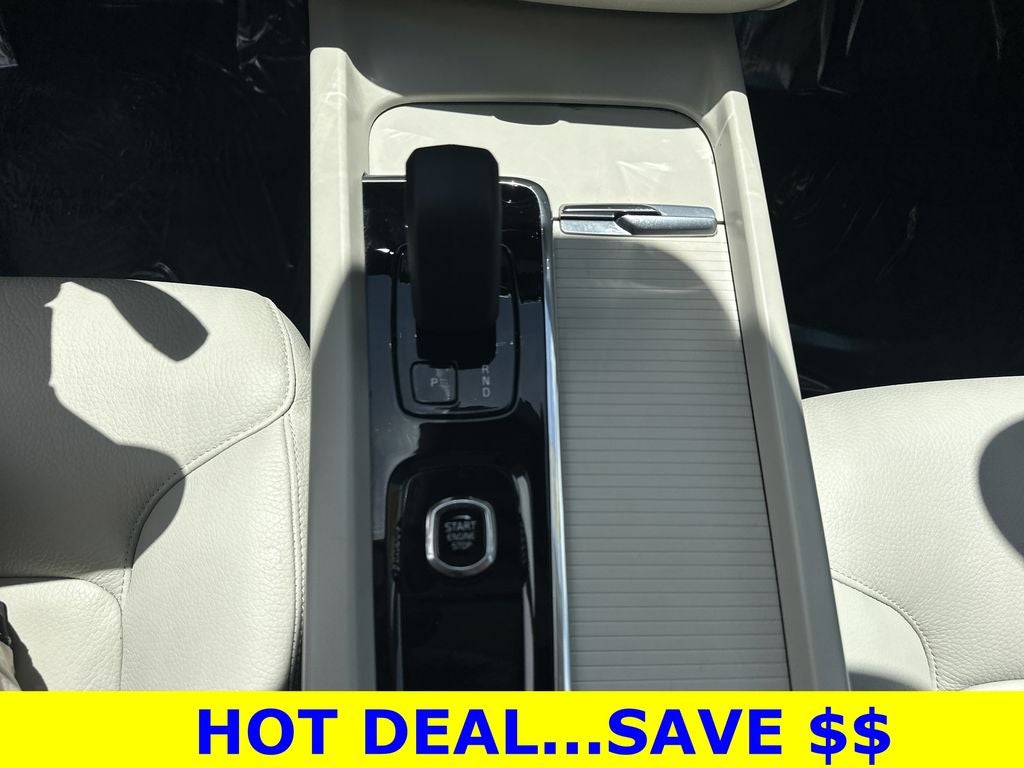 2024 Volvo XC60 B5 Core