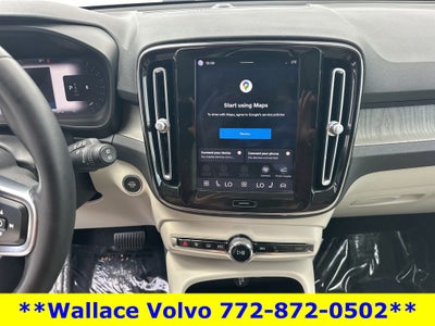2023 Volvo XC40 B5 Plus Bright Theme