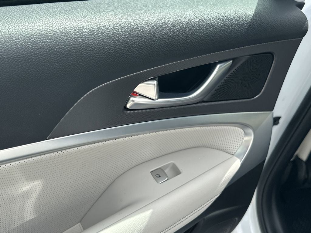 2024 Genesis G70 2.5T