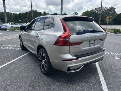 2023 Volvo XC60 B5 Plus Dark Theme