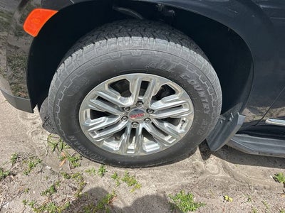 2022 GMC Yukon SLT