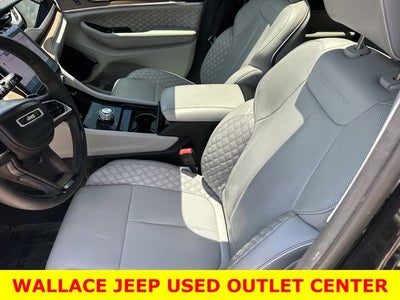 2022 Jeep Grand Cherokee Summit