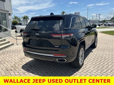 2022 Jeep Grand Cherokee Summit