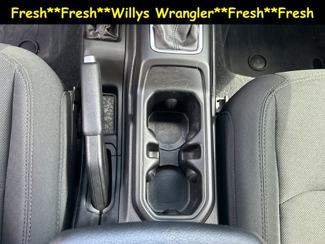 2022 Jeep Wrangler Willys - Photo 35