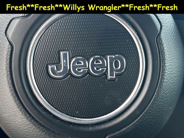 2022 Jeep Wrangler Willys - Photo 36