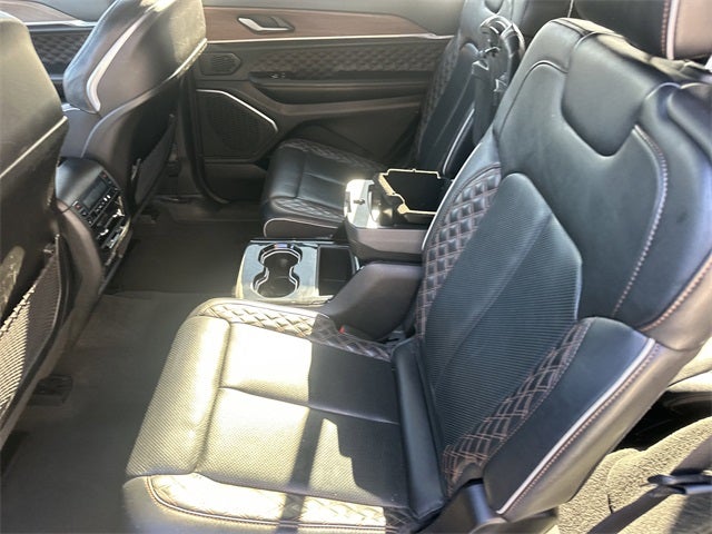 2022 Jeep Grand Cherokee L Summit