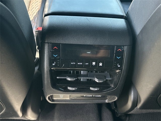 2022 Jeep Grand Cherokee L Summit