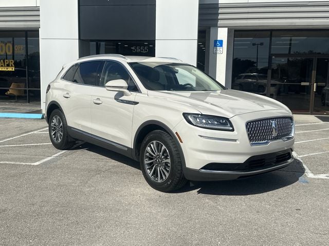 2023 Lincoln Nautilus Standard