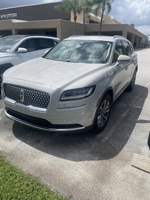 2023 Lincoln Nautilus Standard