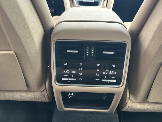 2022 Porsche Cayenne Base