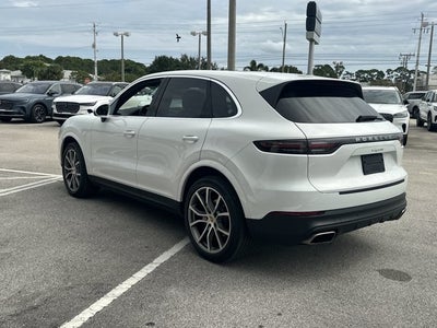 2022 Porsche Cayenne Base