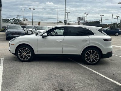 2022 Porsche Cayenne Base