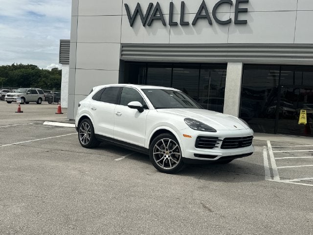 2022 Porsche Cayenne Base