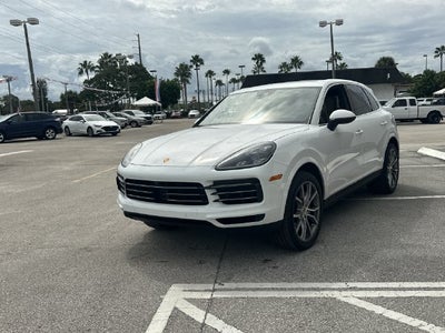 2022 Porsche Cayenne Base