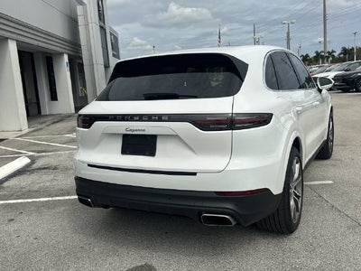 2022 Porsche Cayenne Base
