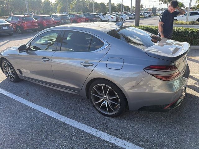 2022 Genesis G70 2.0T