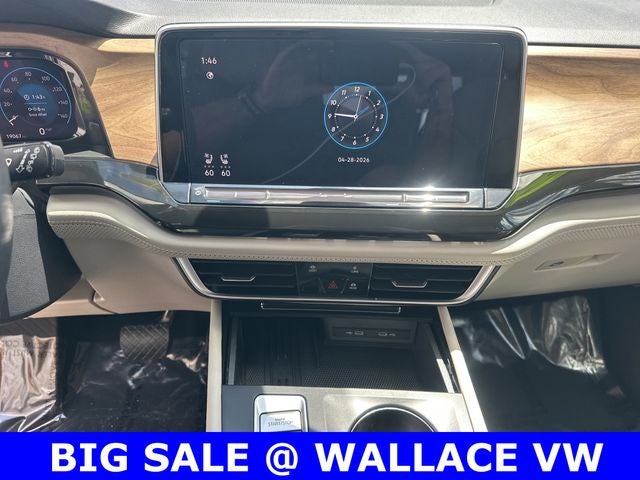 2025 Volkswagen Atlas 2.0T SE