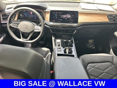 2025 Volkswagen Atlas 2.0T SE w/Technology