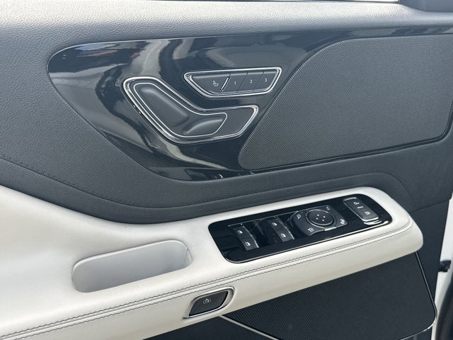 2027 Lincoln Aviator Premiere
