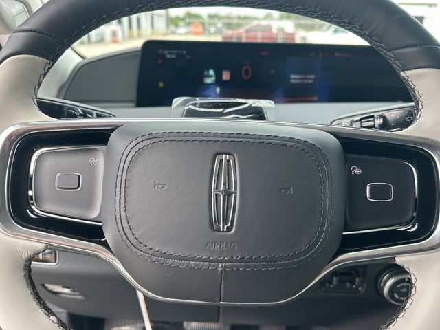 2026 Lincoln Navigator Premiere