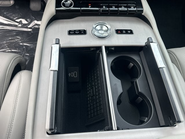 2026 Lincoln Navigator Premiere