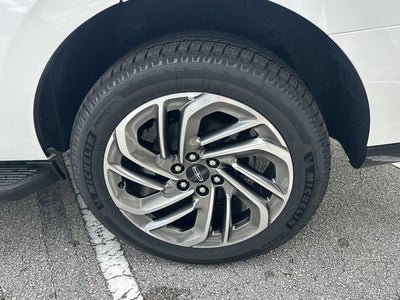 2027 Lincoln Navigator Premiere