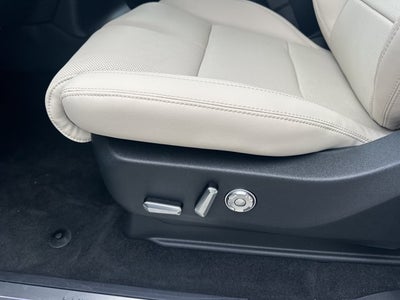 2027 Lincoln Navigator Premiere