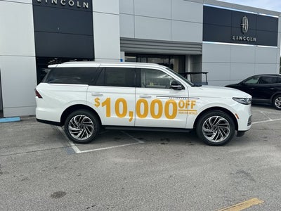 2027 Lincoln Navigator Premiere