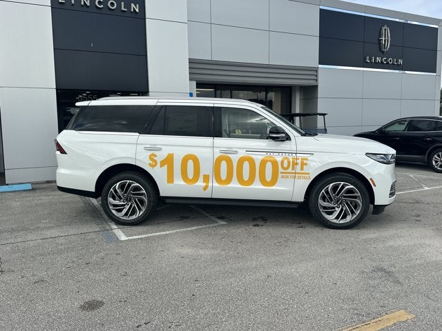 2027 Lincoln Navigator Premiere