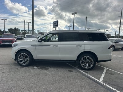 2027 Lincoln Navigator Premiere