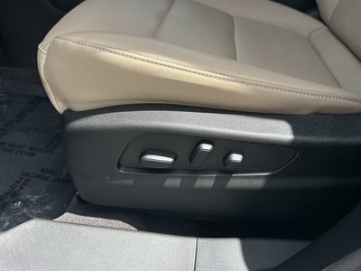 2024 Cadillac XT4 FWD Luxury