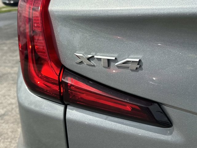 2024 Cadillac XT4 FWD Premium Luxury