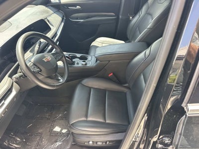 2025 Cadillac XT4 FWD Premium Luxury