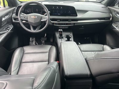 2024 Cadillac XT4 FWD Premium Luxury