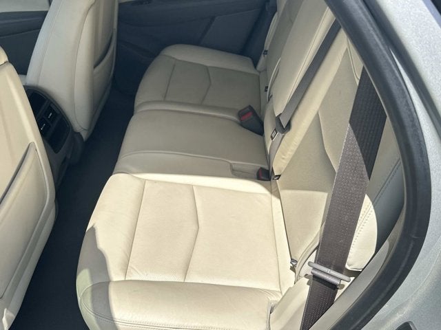 2019 Cadillac XT5 Luxury FWD