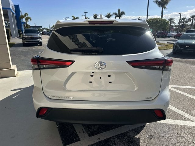 2023 Toyota Highlander L